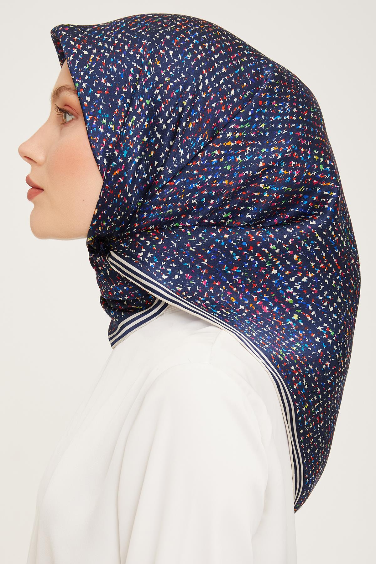 Armine İpek Eşarp Nostalji - 9013-10 Lacivert Ekru Twill