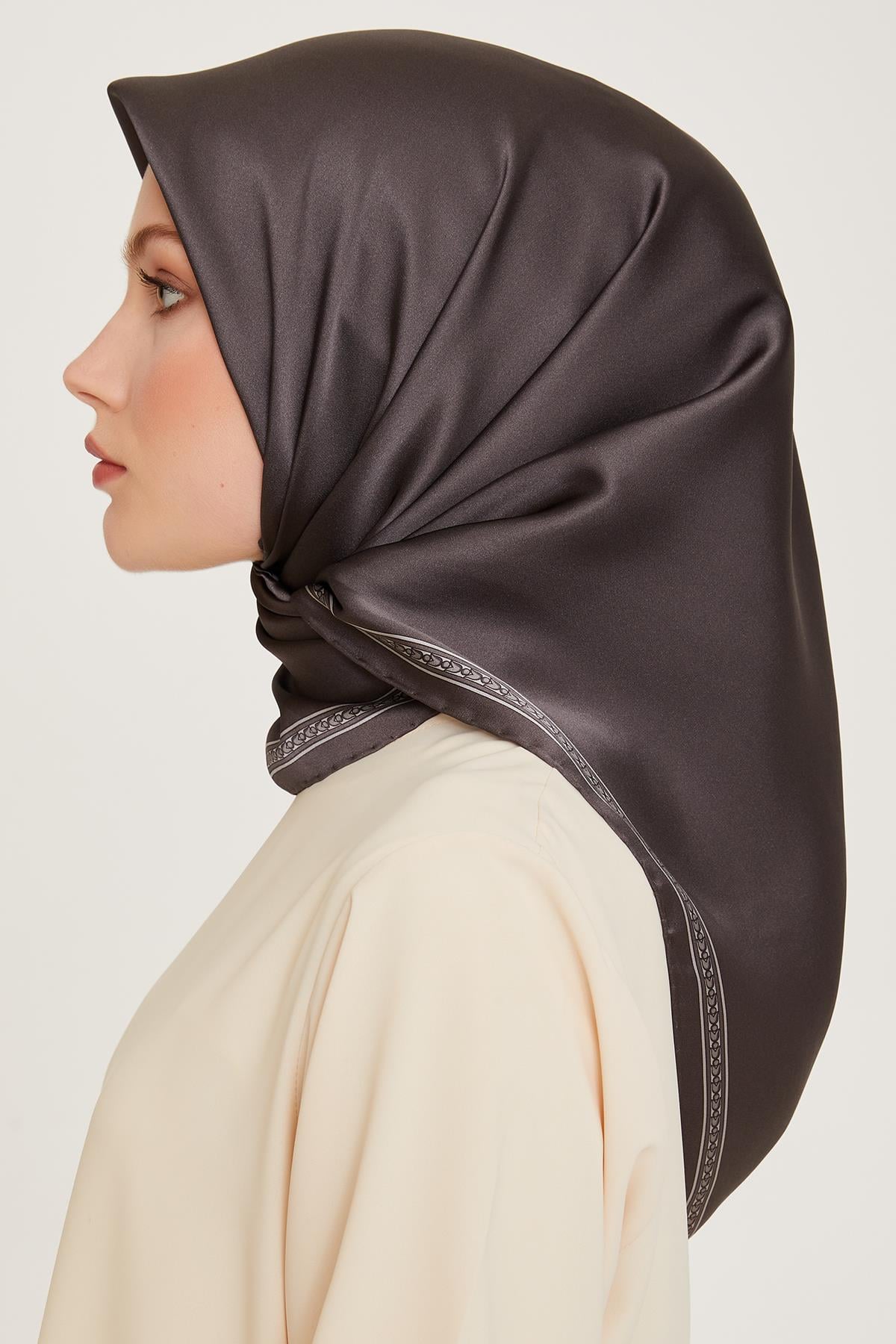 Armine İpek Eşarp 2025 Kış - 9261-31 Sura