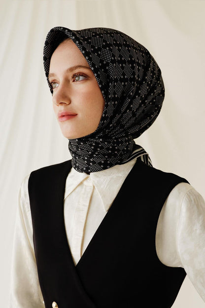 Armine İpek Eşarp 2026 Kış - 9440-20 Siyah Gümüş Twill