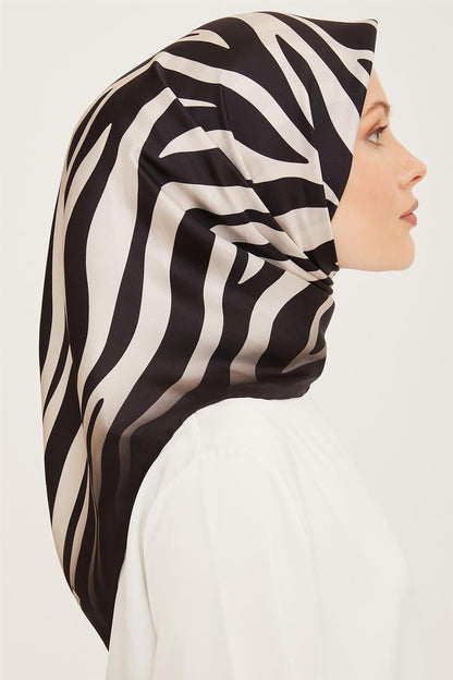 Armine İpek Eşarp Nostalji - 8274-01 Siyah Krem Zebra Sura