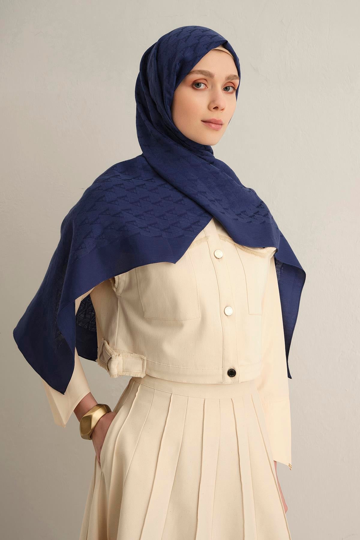 Armine Pamora Şal - Monogram Desenli 3 - Lacivert 02