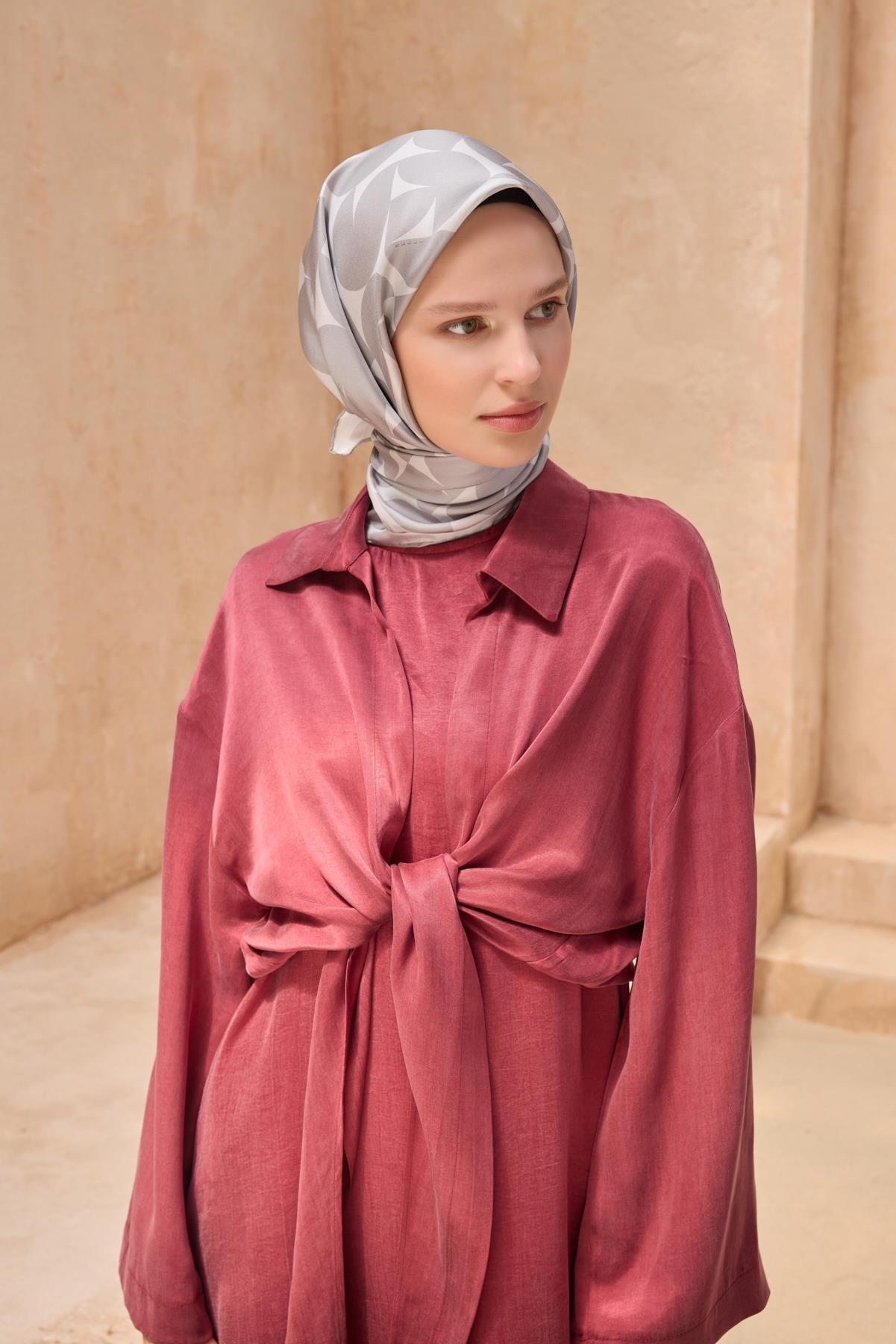 Belli İpek Eşarp - 4117-82 Gri Twill