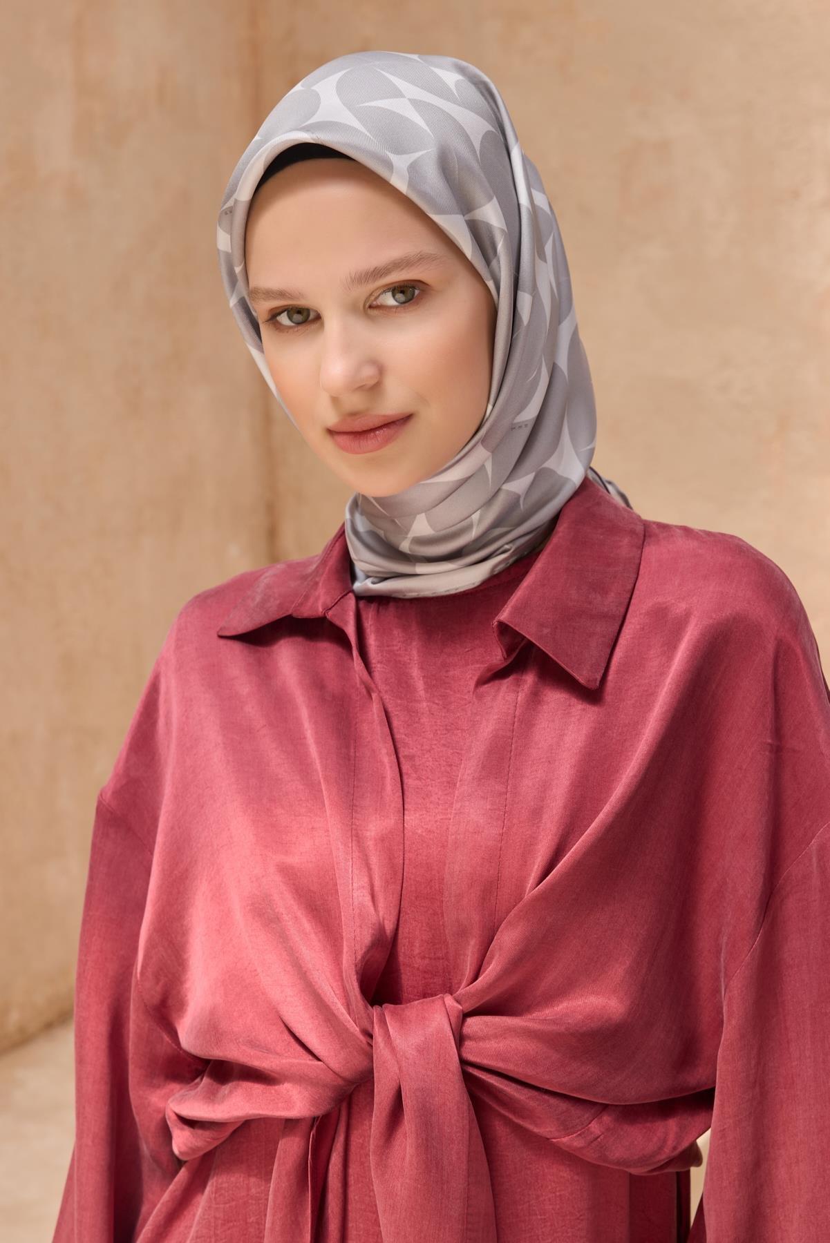 Belli İpek Eşarp - 4117-82 Gri Twill