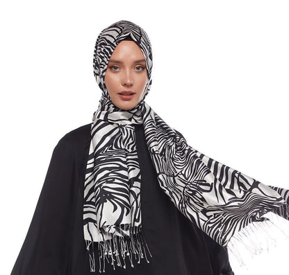 İpekevi Desenli İpek Şal - Zebra Desenli - Siyah Beyaz
