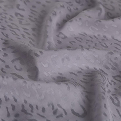 İpekevi Monogram Şal - Leopar Desenli - Buz Beyazı