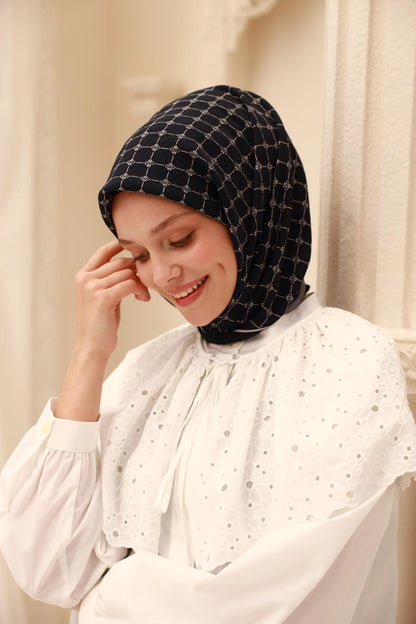 Silk Home Olinda Eşarp - 48004 - Koyu Lacivert Ekru