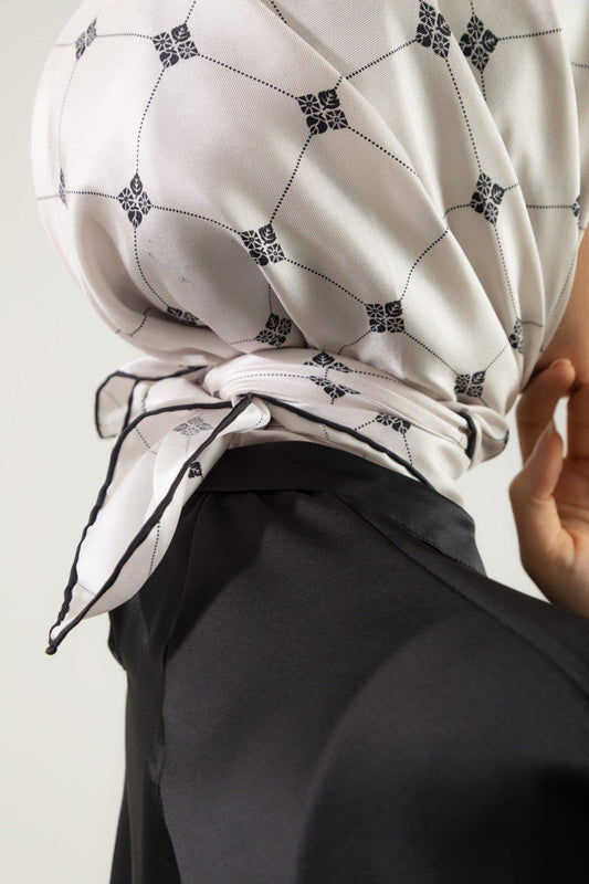 Silk Home Twill İpek Eşarp - 11392-23 Gümüş Siyah